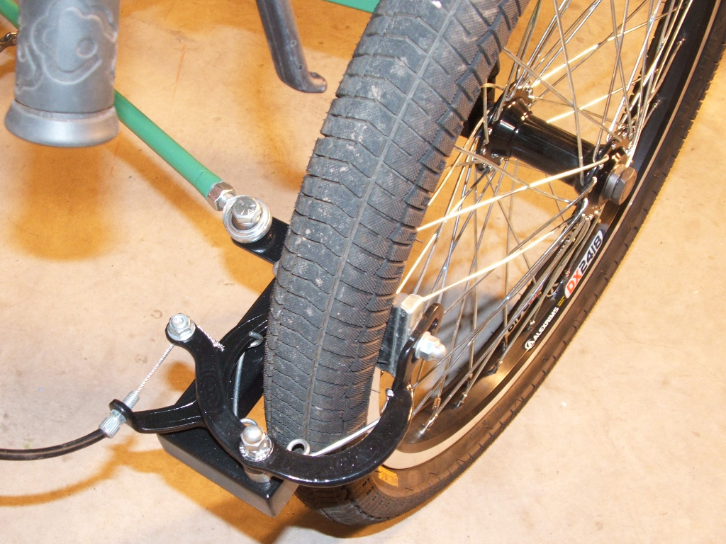 StreetFox Tadpole Trike - standard caliper brakes